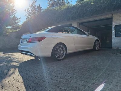 Weiß Gebraucht 2016 Mercedes E500 Edition Cabrio | 47.000 €