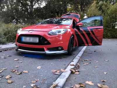 Gebraucht Ford Focus ST 285 PS (209 kW) 2014 Rot Limousine