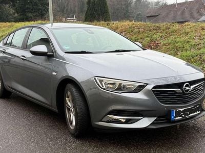 Gebraucht Opel Insignia Country Tourer Edition 140 PS (102 kW) 2018 Grau Limousine