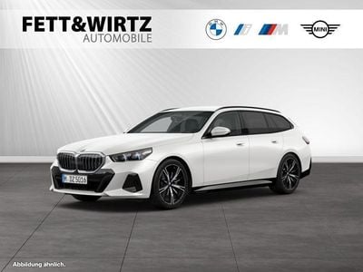 Gebraucht BMW 540 M Sport 303 PS (222 kW) 2025 Mineralweiss Kombi
