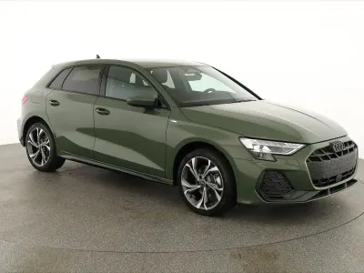 Neu Audi A3 S-Line 204 PS (150 kW) 2026 Distriktgrün metallic Limousine