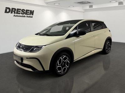 Neu BYD Dolphin Design 150 kW (204 PS) 2026 Cream white Kleinwagen