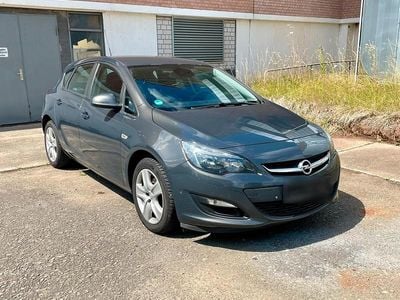 Gebraucht Opel Astra 110 PS (80 kW) 2014 Grau Limousine