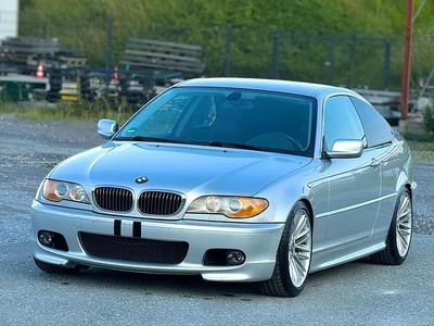 Gebraucht BMW 325 191 PS (140 kW) 2003 Silber Limousine