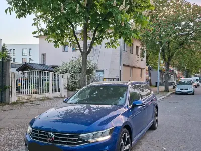 Occasion VW Passat R-line 150 ch (110 kW) 2021 Bleue Break