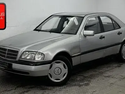 Gebraucht Mercedes C180 190 PS (139 kW) 1997 Silber Limousine
