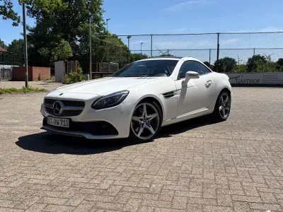 Gebraucht Mercedes SLC200 AMG 184 PS (135 kW) 2020 Weiß Cabrio