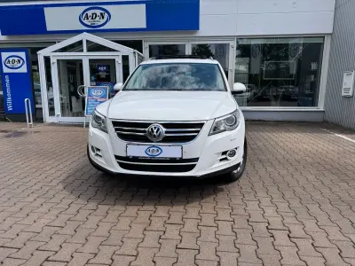 Gebraucht VW Tiguan Sportline 170 PS (125 kW) 2010 Weiß SUV