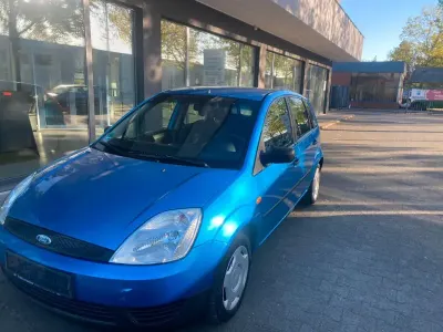 Second-hand Ford Fiesta Viva X 60 CP (44 kW) 2004 Albastru Hatchback