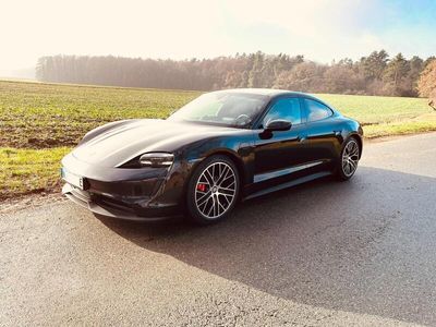 Porsche Taycan 4S