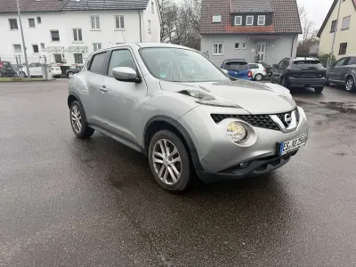 Używany Nissan Juke Acenta 116 KM (85 kW) 2015 Srebrny SUV