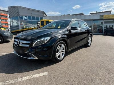 Gebraucht Mercedes GLA200 156 PS (114 kW) 2016 Schwarz SUV