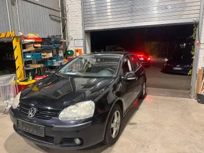 Gebraucht VW Golf IV 75 PS (55 kW) 2004 Schwarz Limousine
