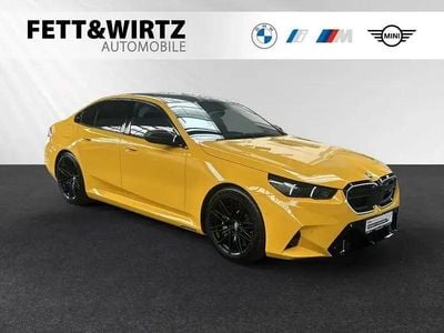 Brugt BMW M5 Performance 727 HK (534 kW) 2024 Gul Sedan