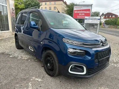 Gebraucht Citroën Berlingo Shine 131 PS (96 kW) 2019 Blau Van / Kleinbus