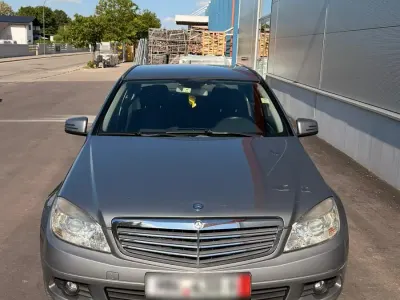 Gebraucht Mercedes C200 184 PS (135 kW) 2010 Grau Limousine