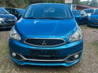 Gebraucht Mitsubishi Space Star Edition 80 PS (58 kW) 2018 Blau Kleinwagen