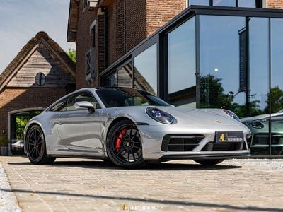 Porsche 911 Carrera GTS