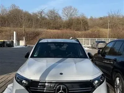 Gebraucht Mercedes EQB350 214 kW (292 PS) 2024 Weiß SUV