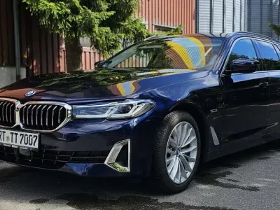 Gebraucht BMW 530e Luxury Line 292 PS (214 kW) 2022 Kombi