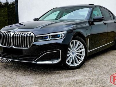 Second-hand BMW 745 394 CP (289 kW) 2023 Negru Berlinǎ