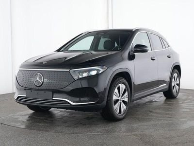 Metalliclack kosmosschwarz Gebraucht 2024 Mercedes EQA300 Advanced SUV | 34.850 € (Fairer Preis)