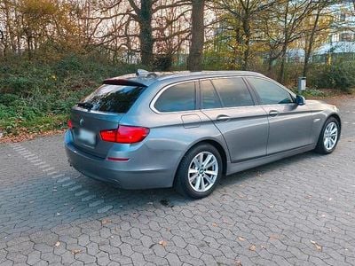 Gebraucht BMW 520 184 PS (135 kW) 2011 Grau Kombi