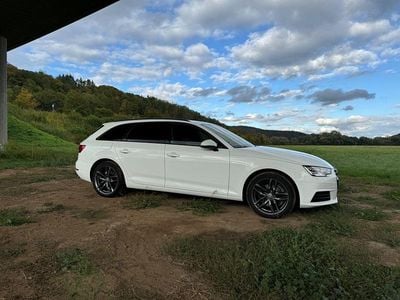 Gebraucht Audi A4 150 PS (110 kW) 2017 Weiß Kombi