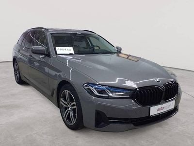 Gebraucht BMW 520 Sport Line 190 PS (139 kW) 2022 Berninagrau bernsteineffekt metallic Kombi