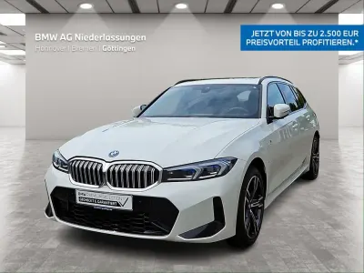 Gebraucht BMW 330 M Sport 292 PS (214 kW) 2025 Weiß Kombi