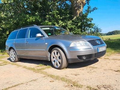 Second-hand VW Passat 163 CP (119 kW) 2003 Argintiu Break