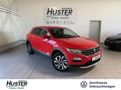 Gebraucht VW T-Roc Active 110 PS (80 kW) 2022 Flash rot 7378 SUV