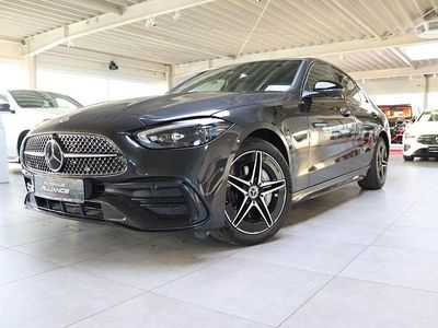 Grau Gebraucht 2023 Mercedes C300e AMG line Limousine | 43.990 € (Teuer)