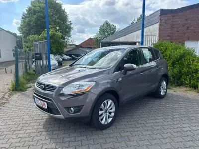Gebraucht Ford Kuga Champions Edition 140 PS (102 kW) 2012 Braun SUV