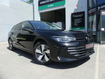 Gebraucht VW Passat IQ Drive 150 PS (110 kW) 2024 Grenadillschwarz met (metallic) Kombi
