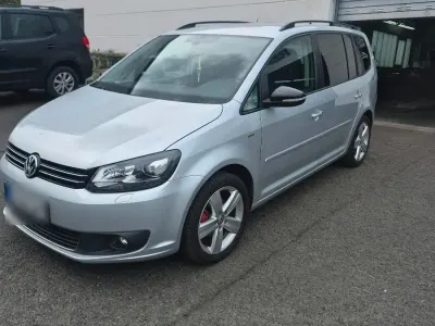 Gebraucht VW Touran 105 PS (77 kW) 2013 Silber Van / Kleinbus