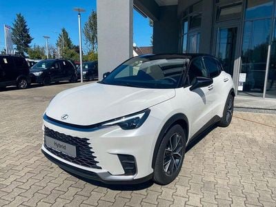 Weiß Neu 2025 Lexus LBX SUV | 34.599 €