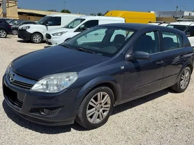 Gebraucht Opel Astra Business 101 PS (74 kW) 2008 Grau Kombi