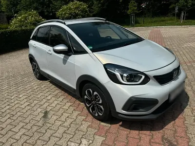 Gebraucht Honda Jazz Hybrid 98 PS (72 kW) 2021 Weiß Kleinwagen