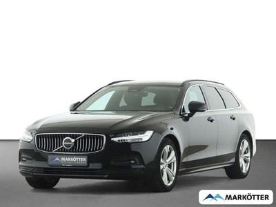 Gebraucht Volvo V90 Momentum 197 PS (144 kW) 2022 Onyx black / metallic Kombi