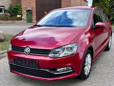 Gebraucht VW Polo Comfortline 75 PS (55 kW) 2014 Rot Limousine