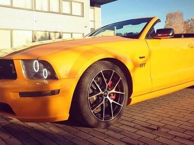 Gebraucht Ford Mustang GT Convertible 305 PS (224 kW) 2007 Orange Cabrio