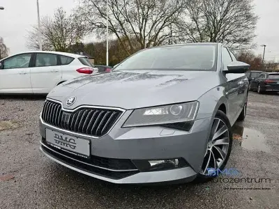 Gebraucht Skoda Superb LAURIN & KLEMENT 180 PS (132 kW) 2016 Grau Kleinwagen