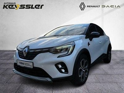 Gebraucht Renault Captur Intens 140 PS (102 kW) 2022 Perlmuttweiß und blackpearlschwarz (metallic) SUV