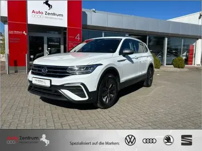 Gebraucht VW Tiguan Allspace Life 150 PS (110 kW) 2023 Pure white SUV