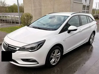 Gebraucht Opel Astra Business 136 PS (100 kW) 2016 Weiß Kombi