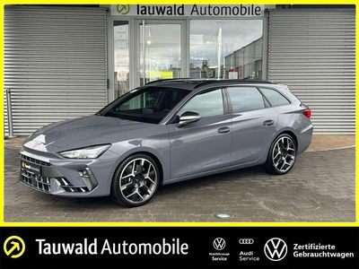 Grau Gebraucht 2025 Cupra Leon VZ Limousine | 37.230 € (Guter Preis)