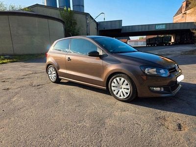 Begagnad VW Polo Style 105 HK (77 kW) 2012 Brun Halvkombi