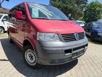 Gebraucht VW Caravelle 102 PS (75 kW) 2007 Rot Van