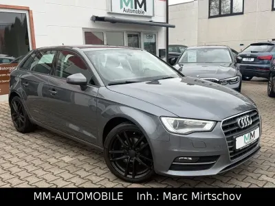 Używany Audi A3 Sport 140 KM (102 kW) 2016 Szary Sedan/Limuzyna